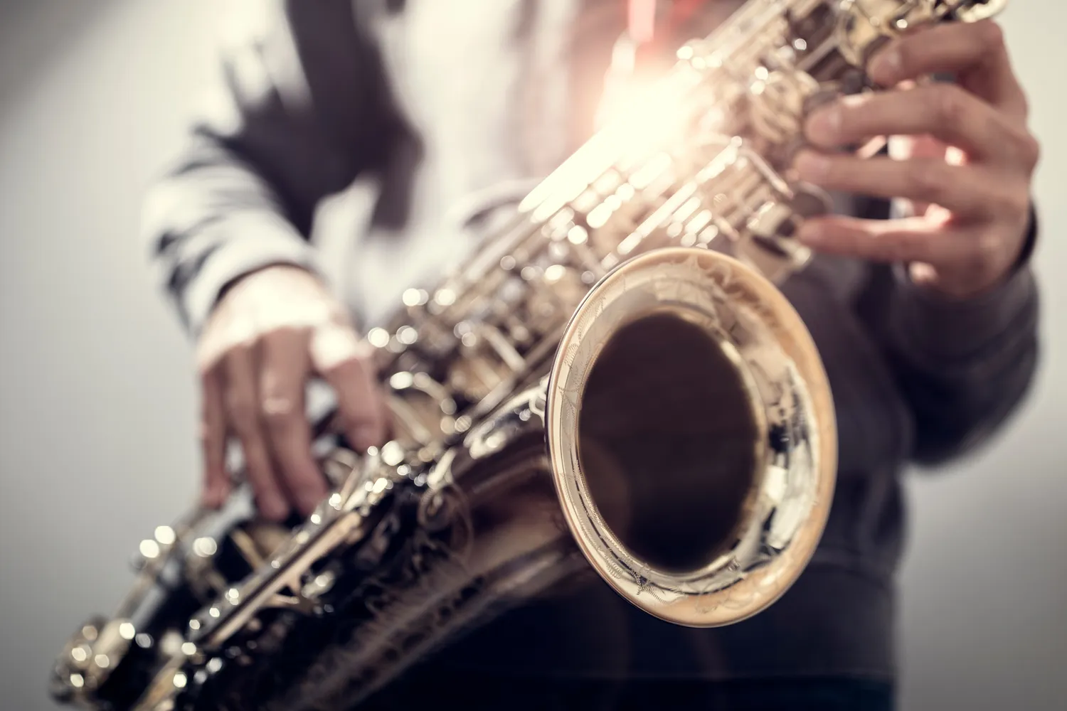 Ile klap ma saksofon altowy?